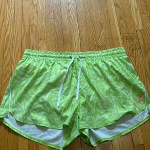 Active shorts women